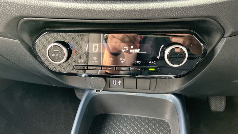 Toyota Aygo X 1.0 VVT-i Edge 5dr Petrol Hatchback